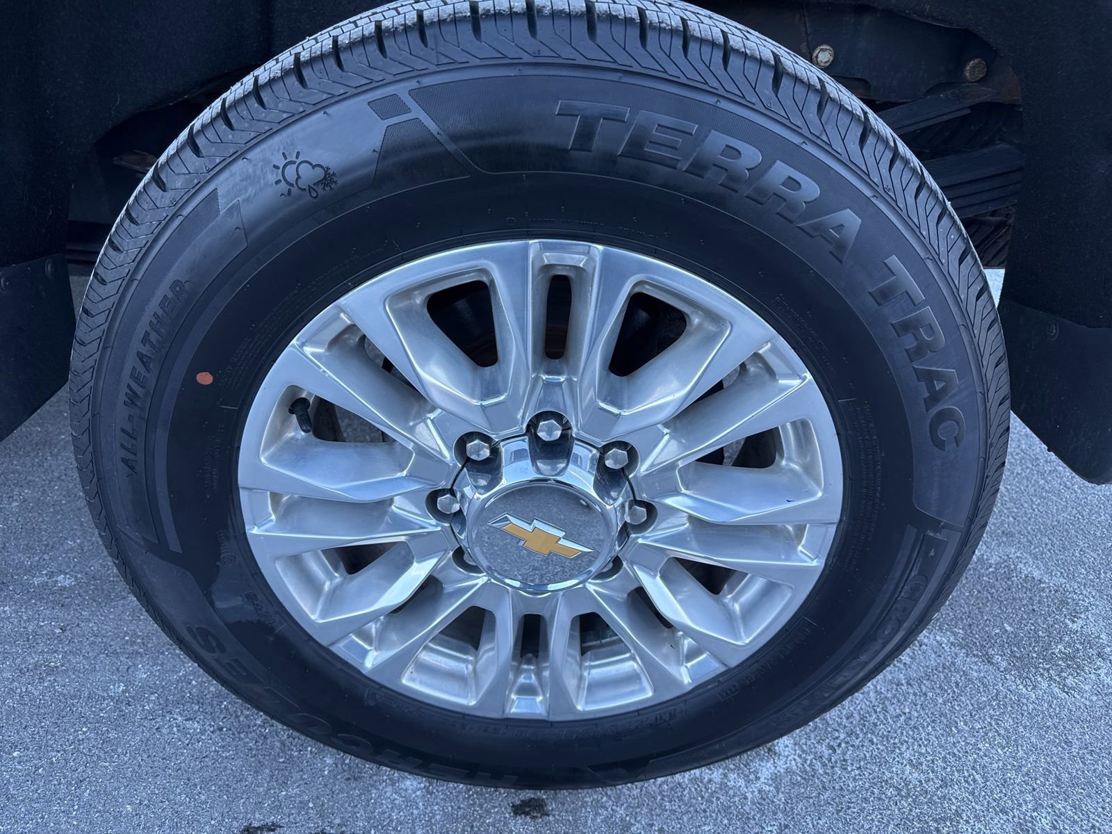 Used 2022 Chevrolet Silverado 3500 High Country w/ Z71 Off-Road Package image 9