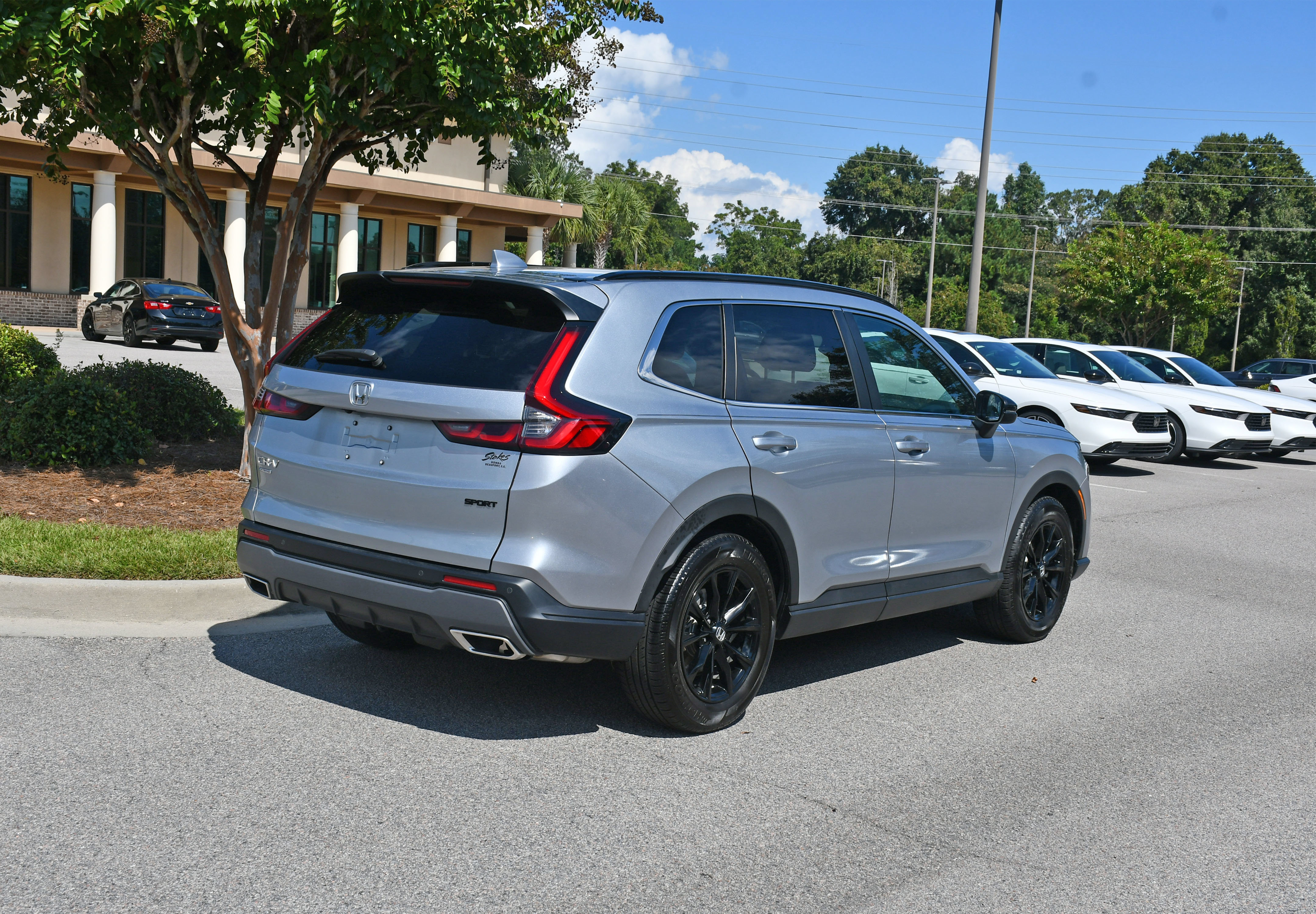 Certified 2025 Honda CR-V Sport-L image 4