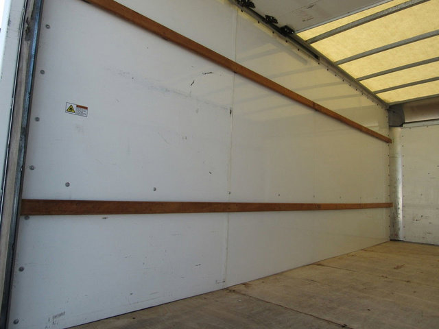 Used 2022 GMC Savana 3500 Extended w/ Power Convenience Package RWD image 18