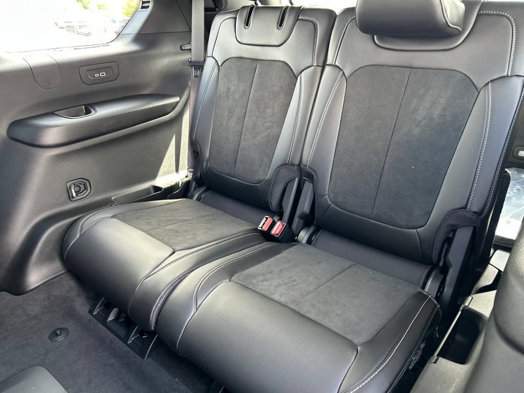 New 2026 Jeep Grand Cherokee L 4WD image 26