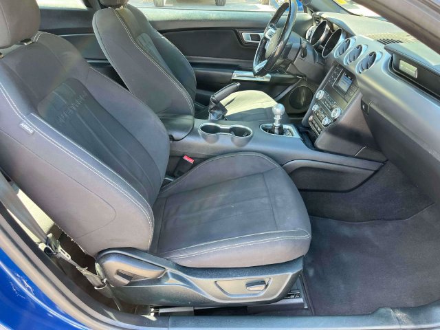 Used 2022 Ford Mustang GT RWD image 17