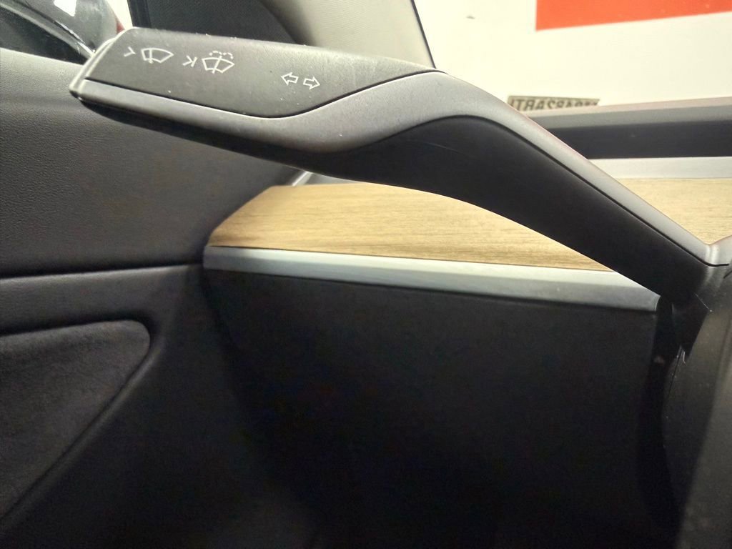 Used 2018 Tesla Model 3 Long Range RWD image 19