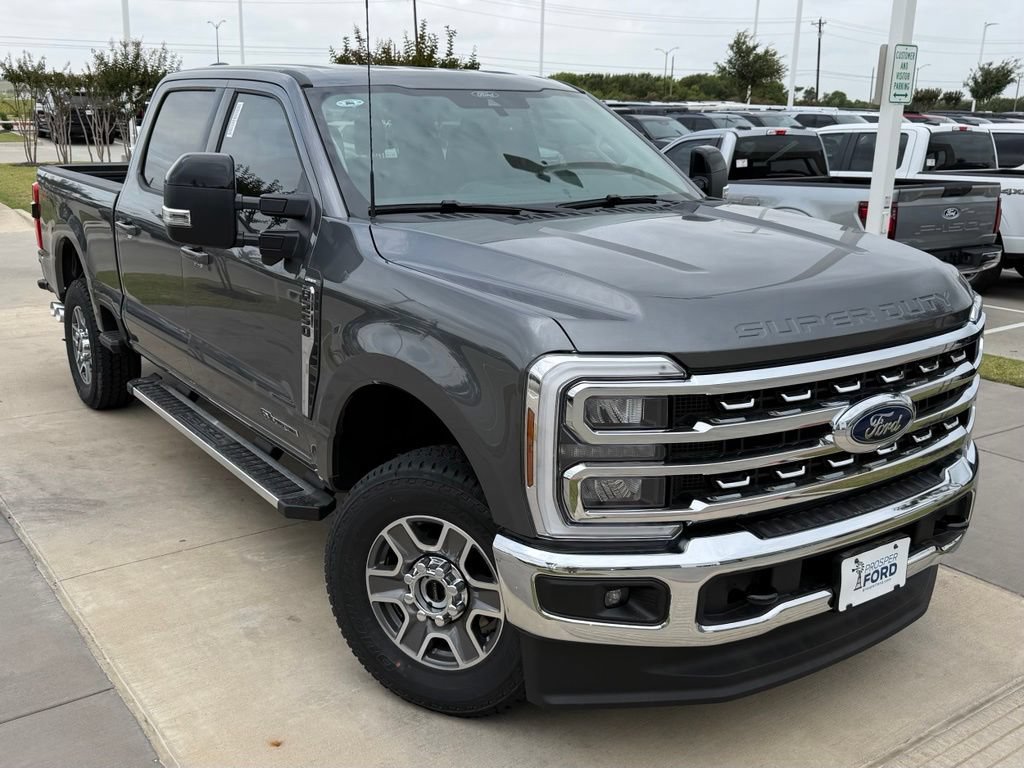 New 2026 Ford F250 Lariat w/ FX4 Off-Road Package AWD/4WD image 4