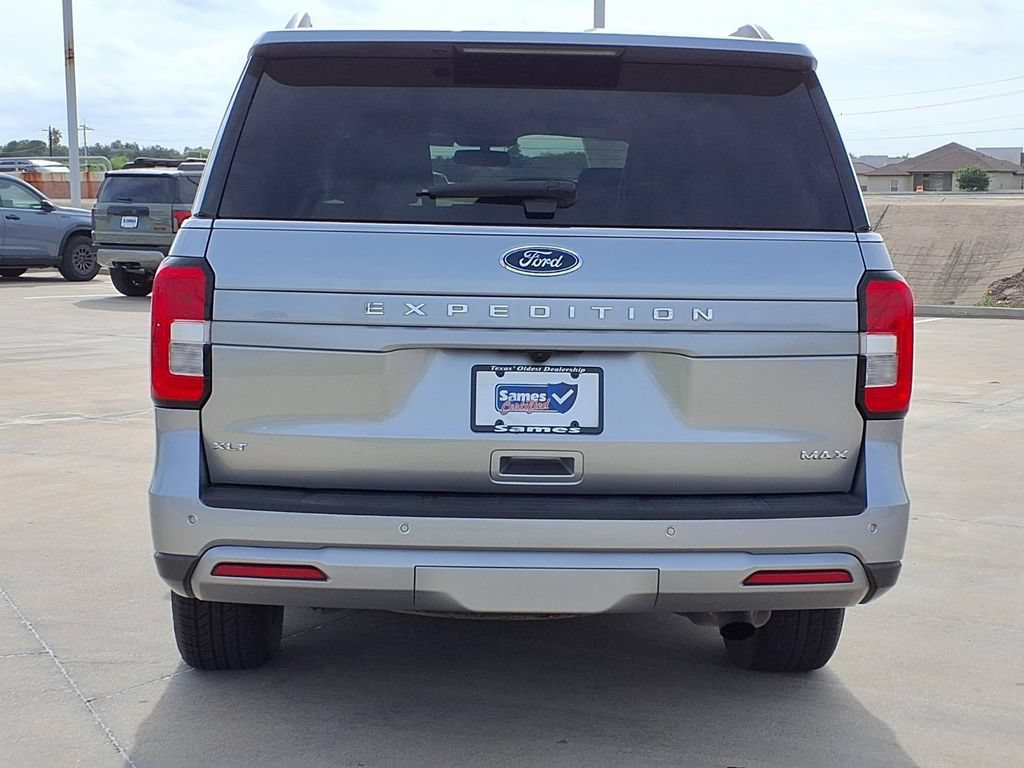 Used 2024 Ford Expedition Max XLT RWD image 6