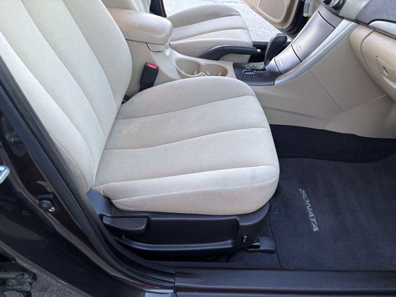 Used 2010 Hyundai Sonata GLS FWD image 17