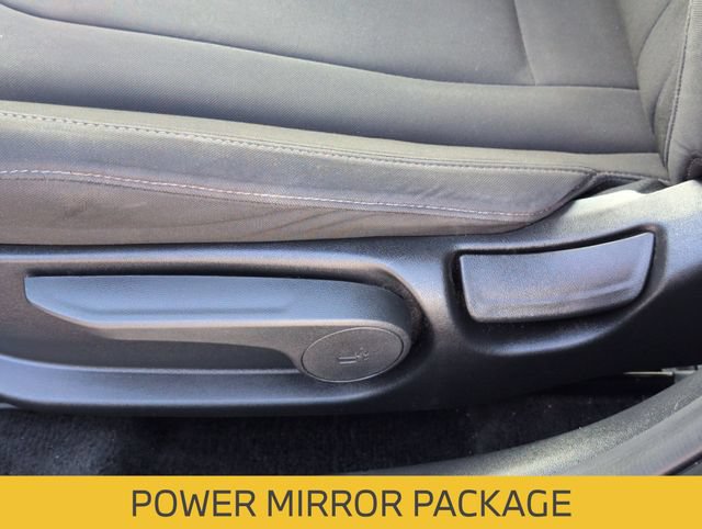 Used 2025 Hyundai Elantra SEL FWD image 17