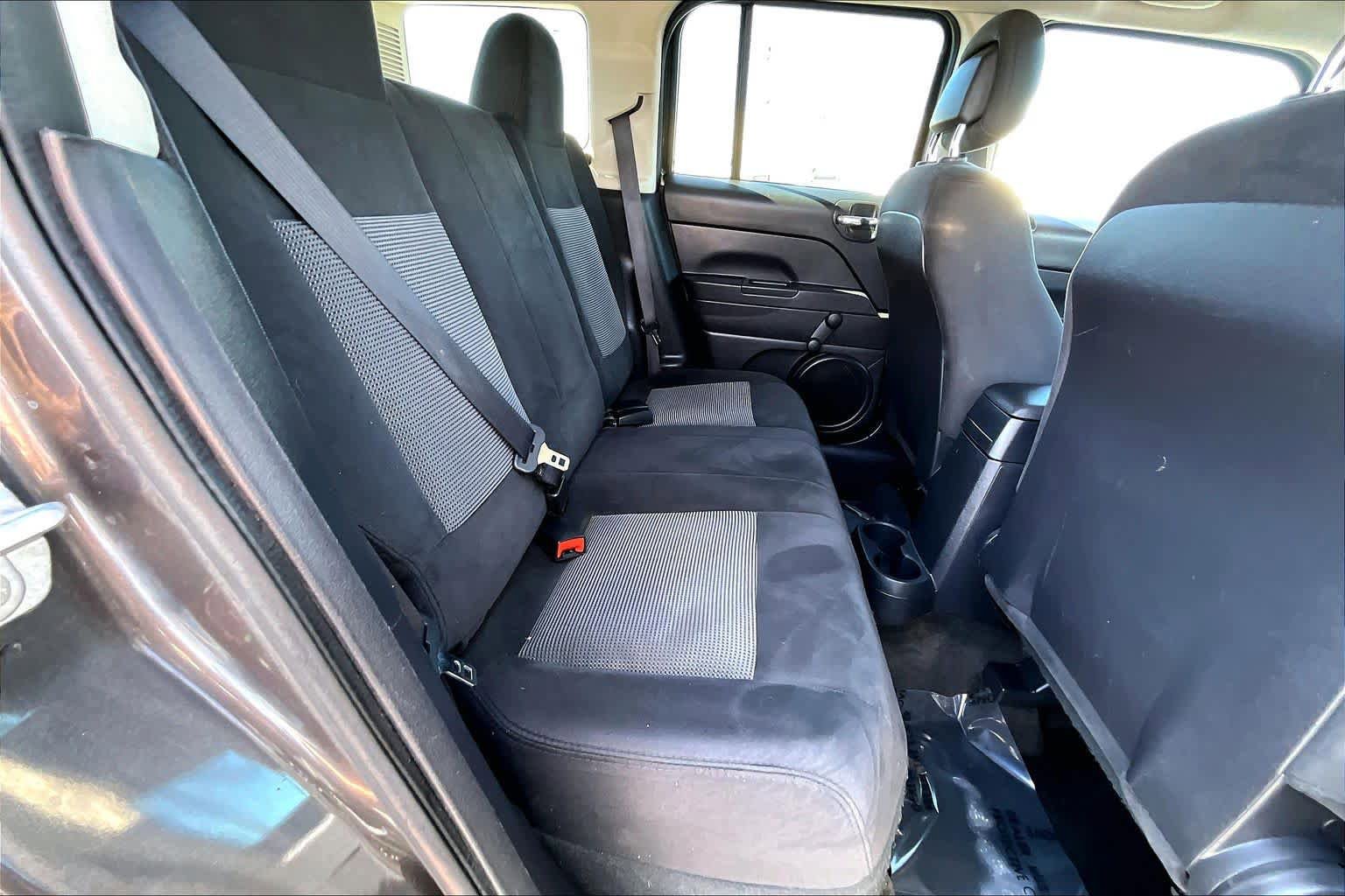 Used 2016 Jeep Patriot Sport FWD image 19