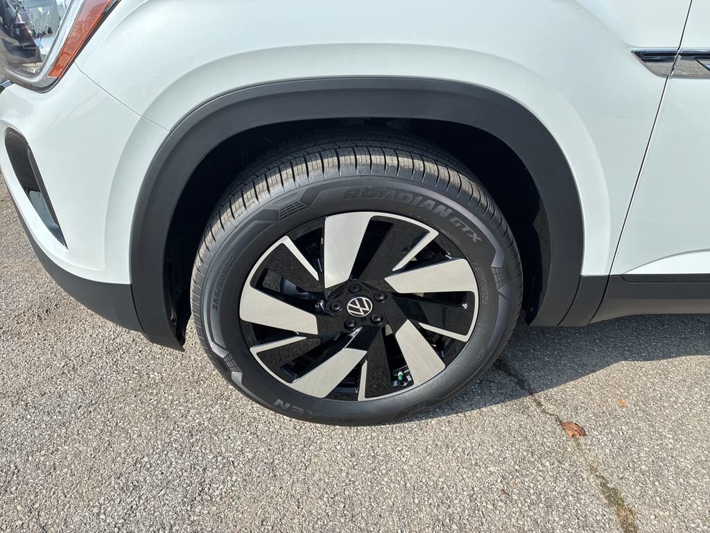 New 2026 Volkswagen Atlas Cross Sport SE AWD/4WD image 9