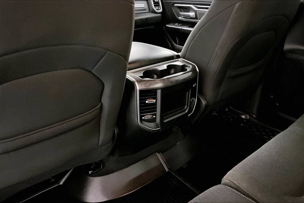 Used 2019 RAM 1500 Big Horn AWD/4WD image 11