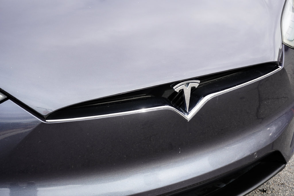Used 2018 Tesla Model X 75D AWD/4WD image 13