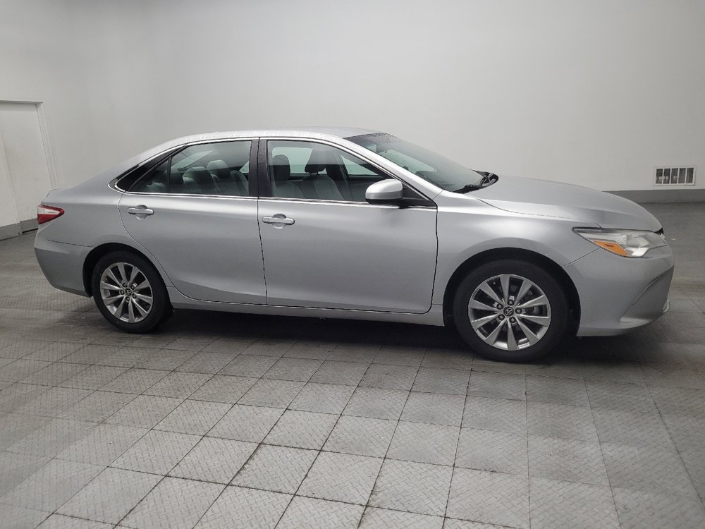 Used 2017 Toyota Camry XLE FWD image 11