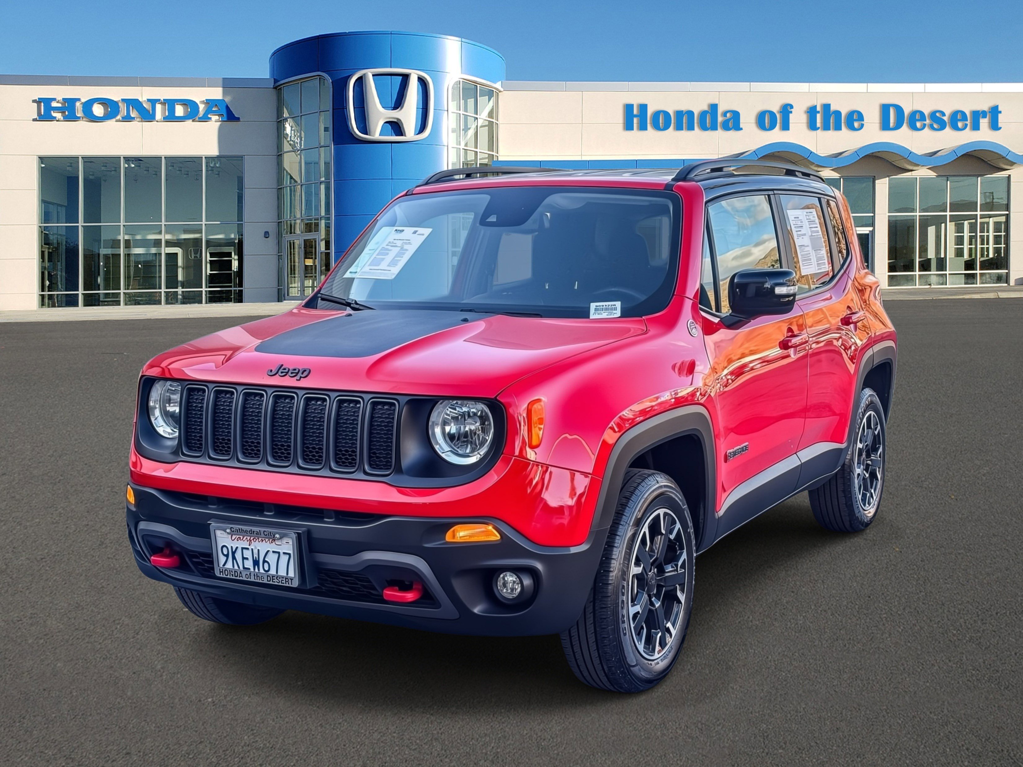 Used 2023 Jeep Renegade Trailhawk AWD/4WD image 3