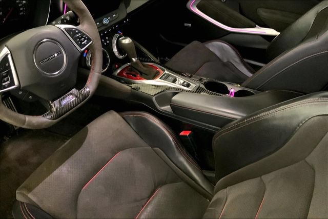Used 2018 Chevrolet Camaro ZL1 RWD image 8