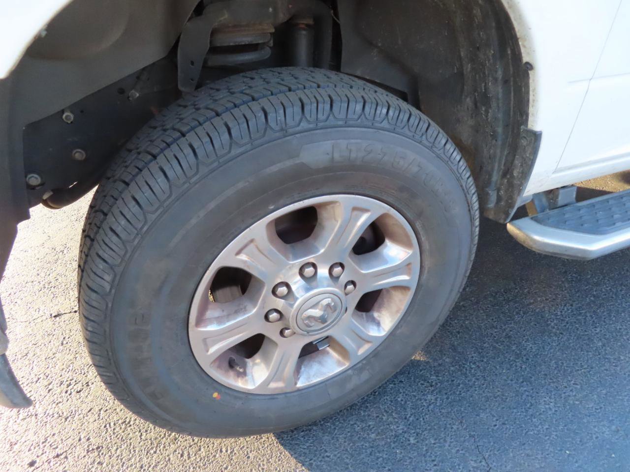 Used 2024 RAM 2500 Big Horn AWD/4WD image 10