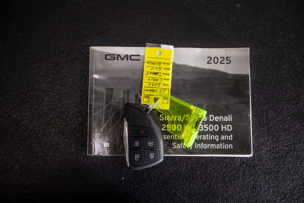 Used 2024 Chevrolet Tahoe LS RWD image 47