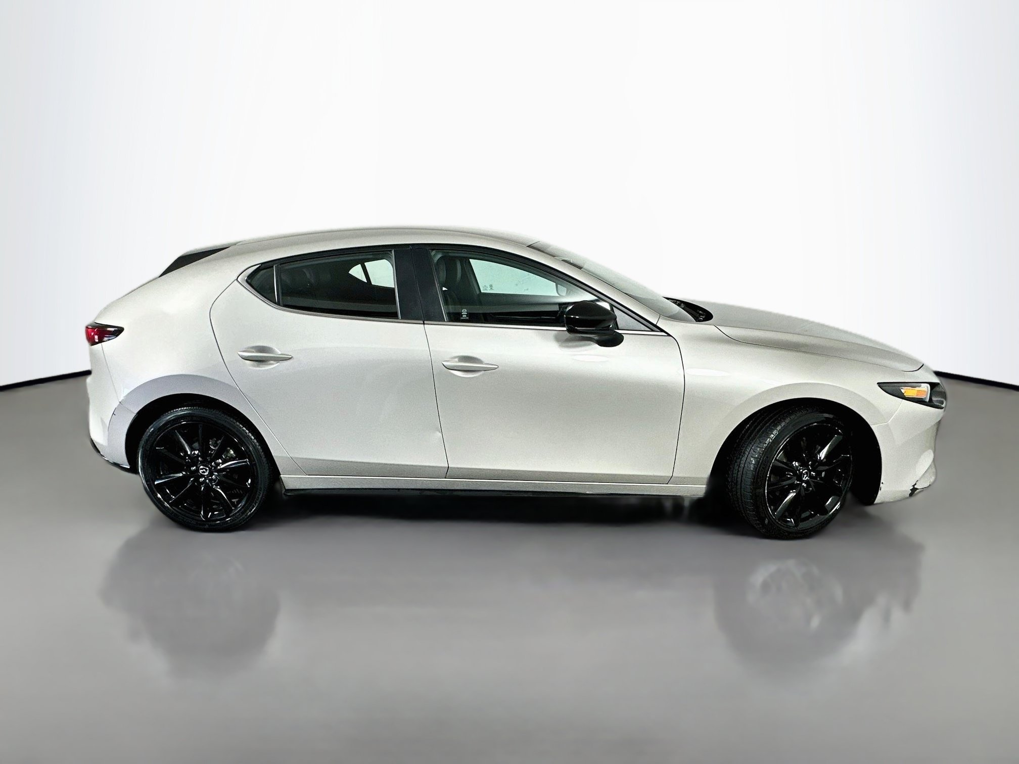 Used 2024 MAZDA MAZDA3 s FWD image 8