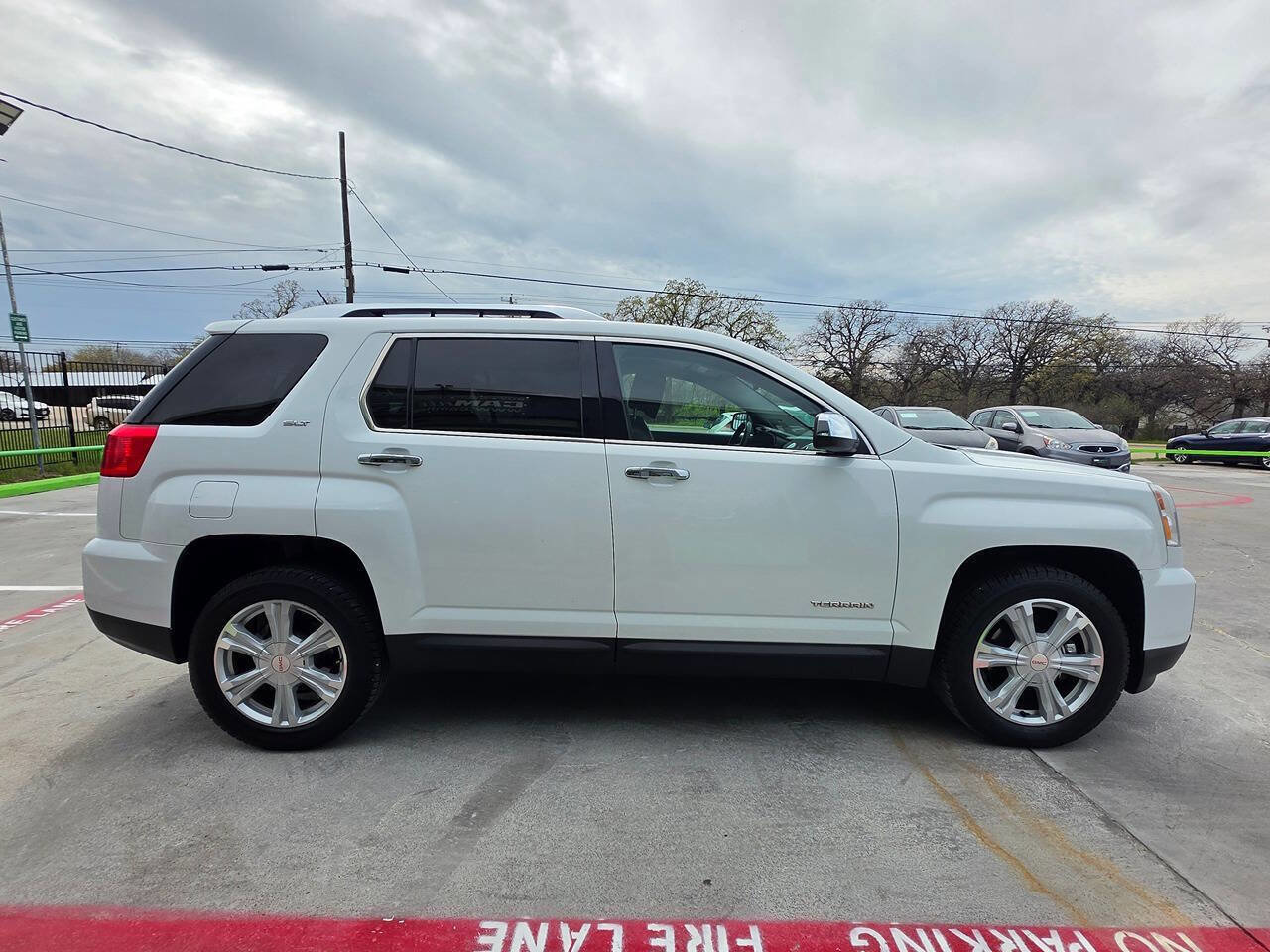Used 2017 GMC Terrain SLT image 18