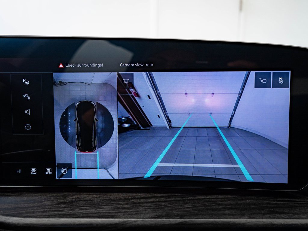 Certified 2025 Audi Q5 2.0T Premium Plus image 32