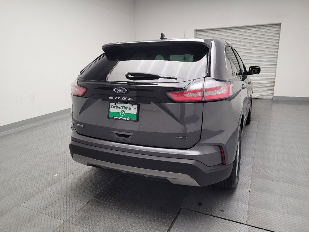 Used 2024 Ford Edge SEL image 7