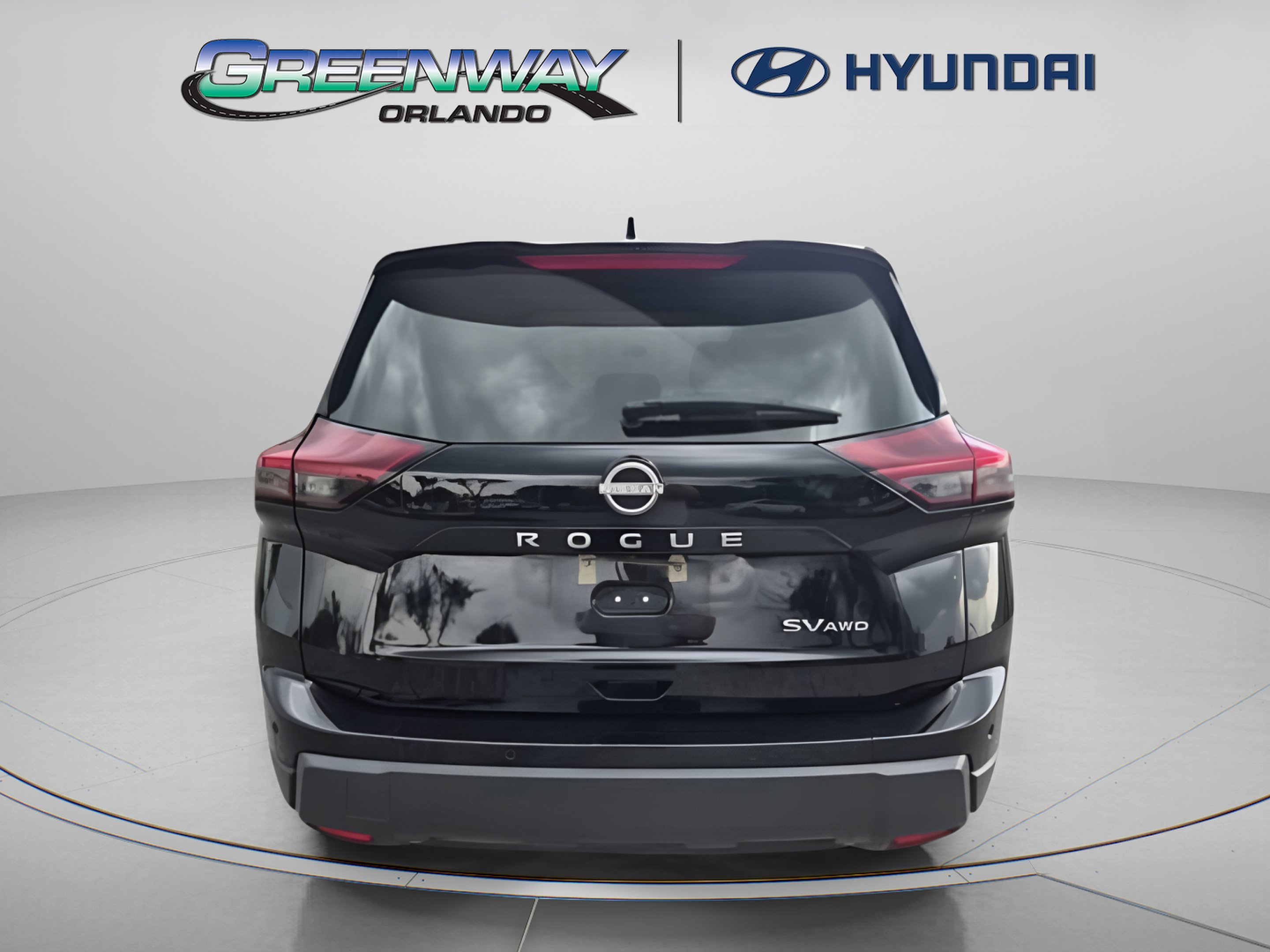 Used 2024 Nissan Rogue SV AWD/4WD image 2