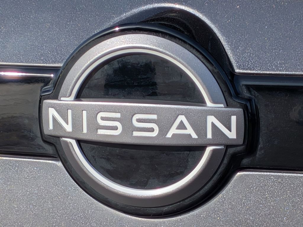 Used 2025 Nissan Pathfinder S image 26