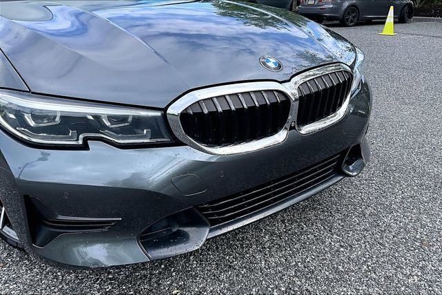 Used 2020 BMW 330i xDrive Sedan w/ Premium Package AWD/4WD image 5