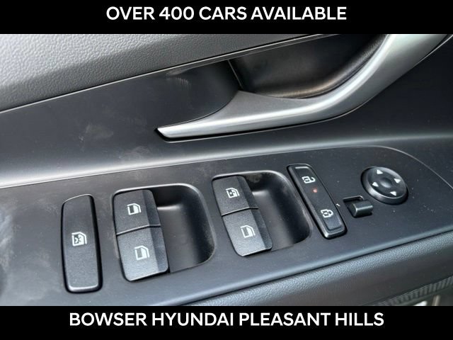 New 2026 Hyundai Elantra Limited FWD image 6
