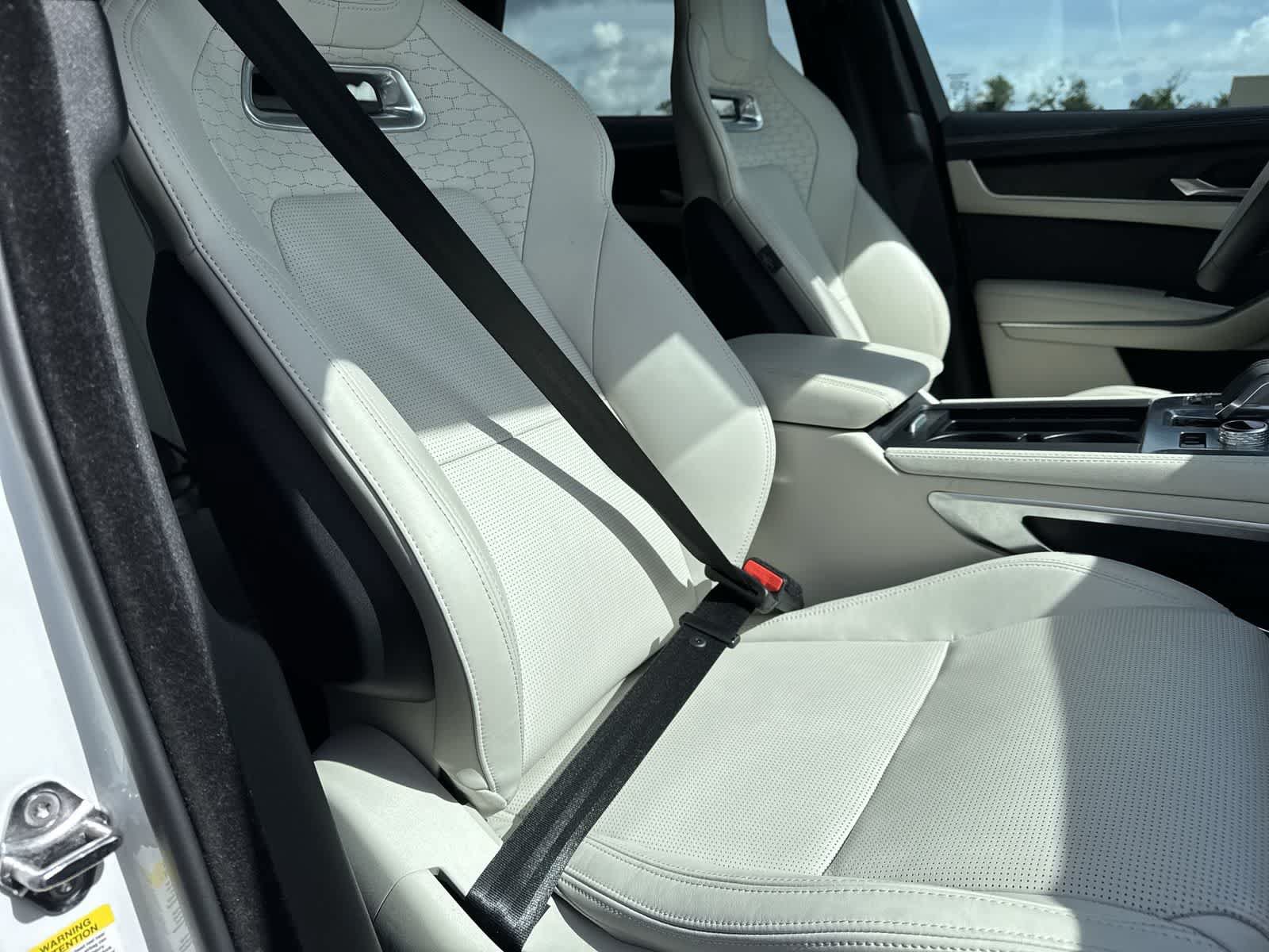 Used 2026 Jaguar F-PACE R-Dynamic S AWD/4WD image 20