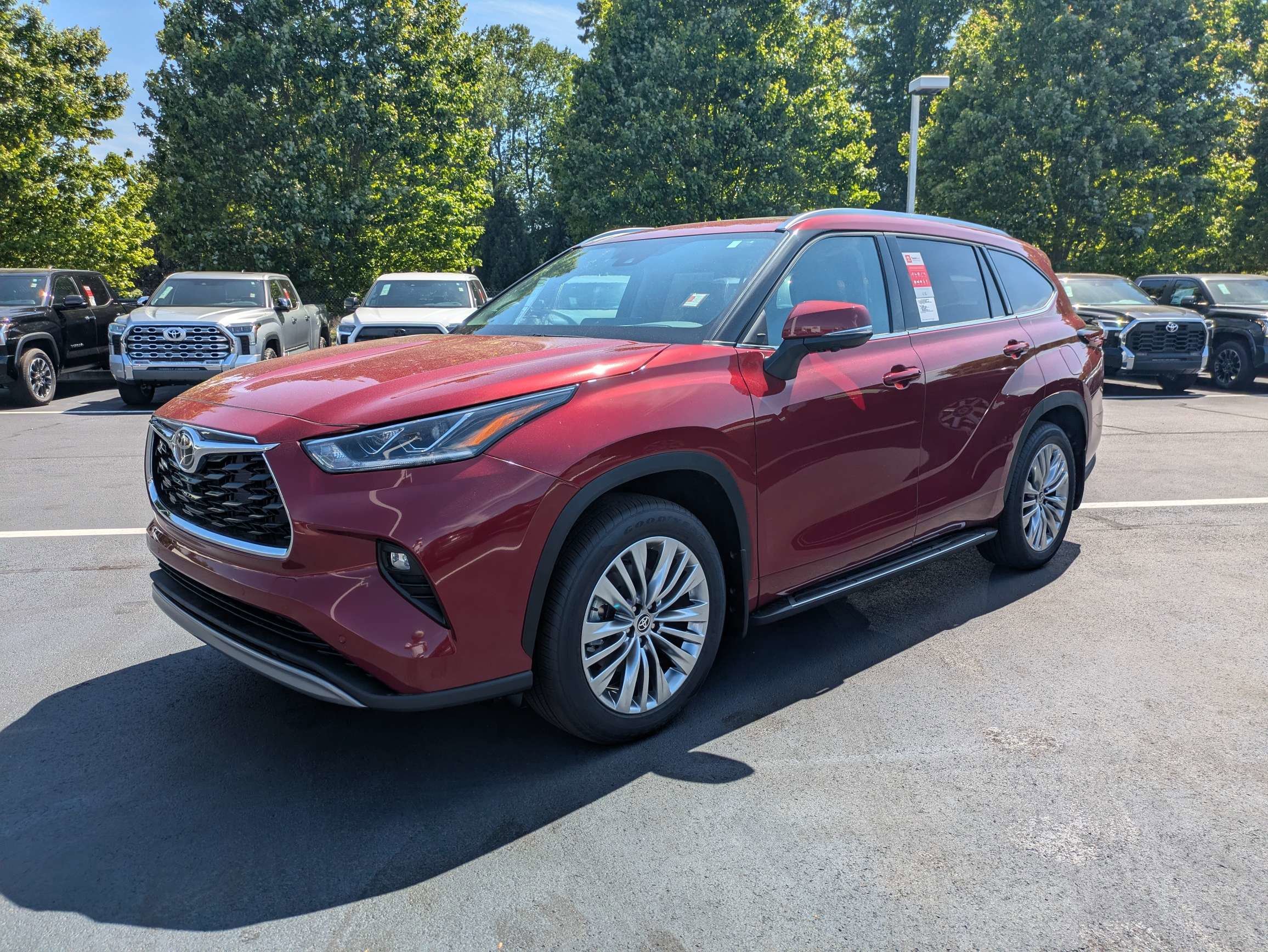 New 2026 Toyota Highlander Platinum AWD/4WD image 9