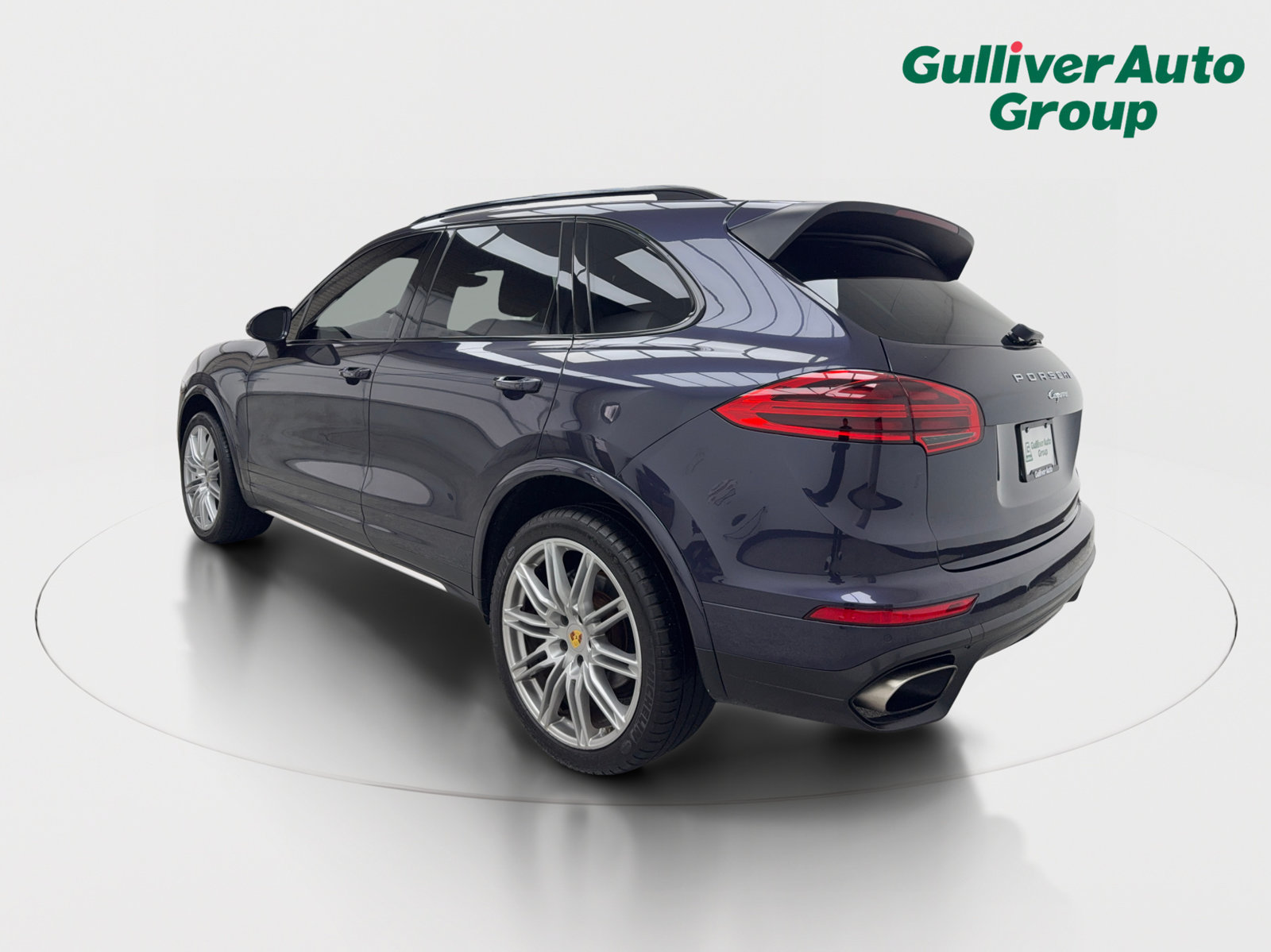 Used 2018 Porsche Cayenne Platinum Edition w/ Premium Package Plus AWD/4WD image 4