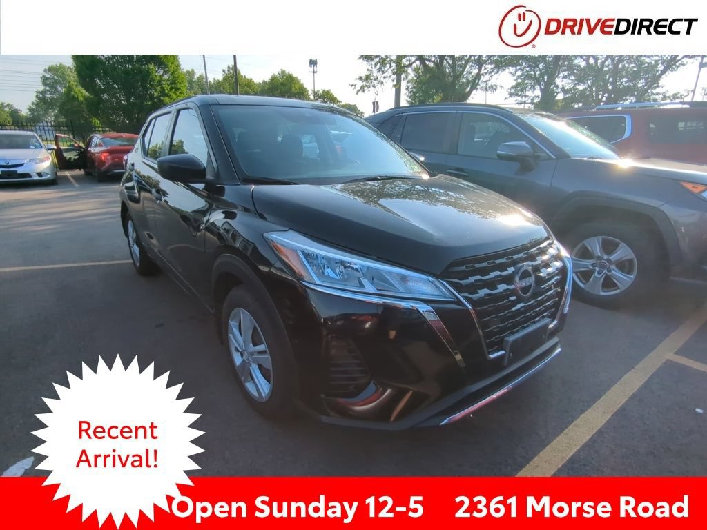 Used 2024 Nissan Kicks S FWD image 1