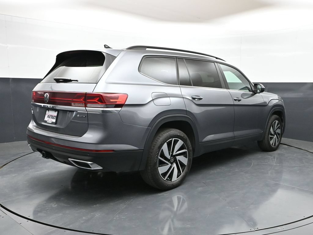 Used 2025 Volkswagen Atlas SE AWD/4WD image 26