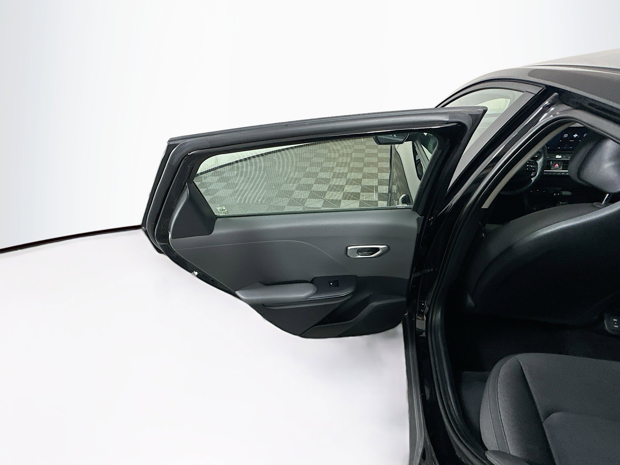 Used 2025 Kia K4 LXS image 25