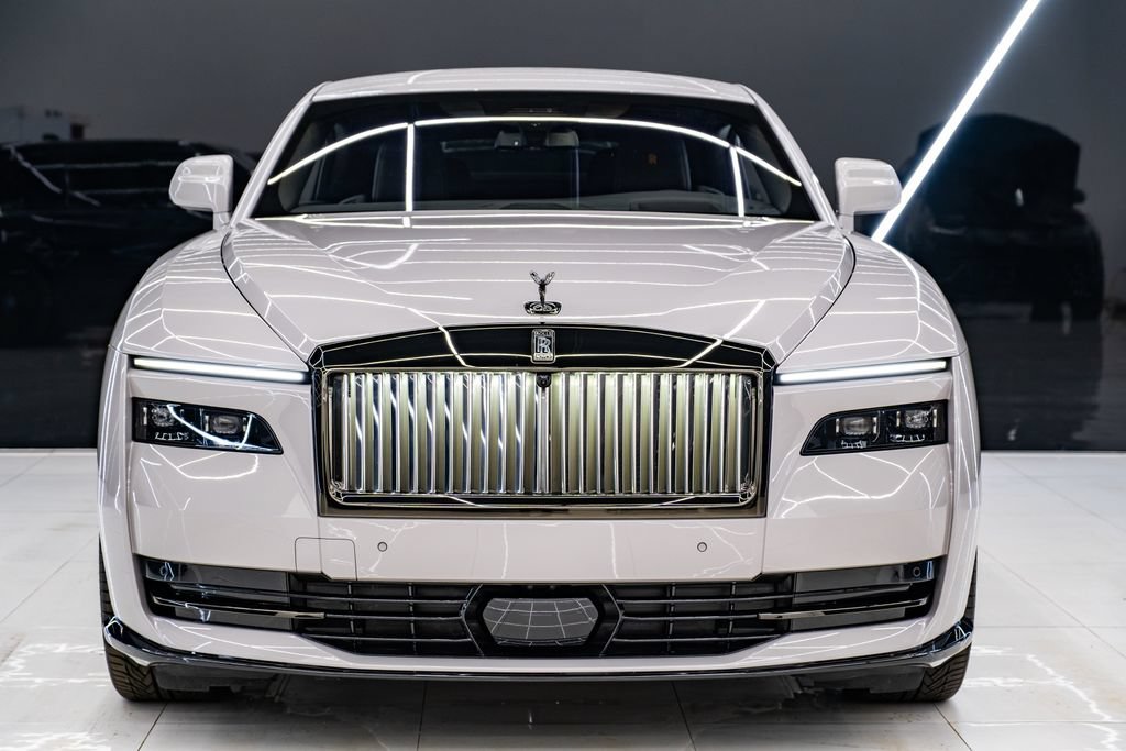 Used 2025 Rolls-Royce Spectre Black Badge w/ Spectre Enhancement Package AWD/4WD image 5