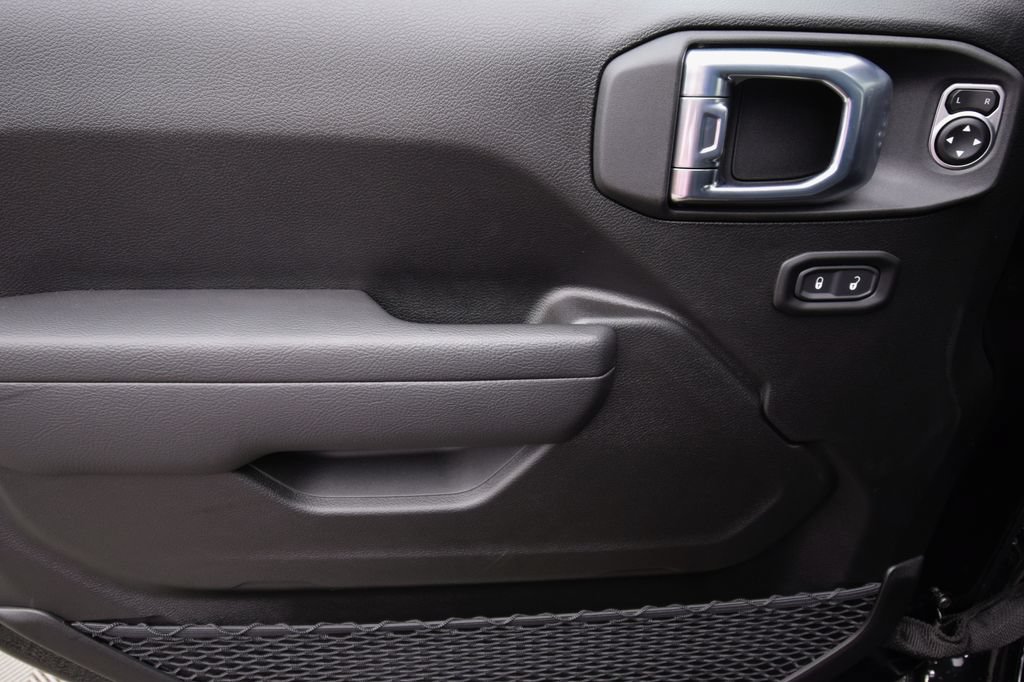 New 2026 Jeep Wrangler Sport AWD/4WD image 39