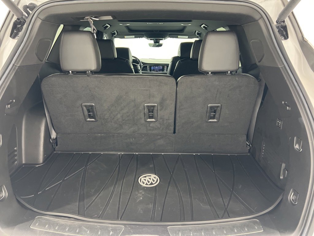 Used 2024 Buick Enclave Avenir w/ Avenir Technology Package image 22