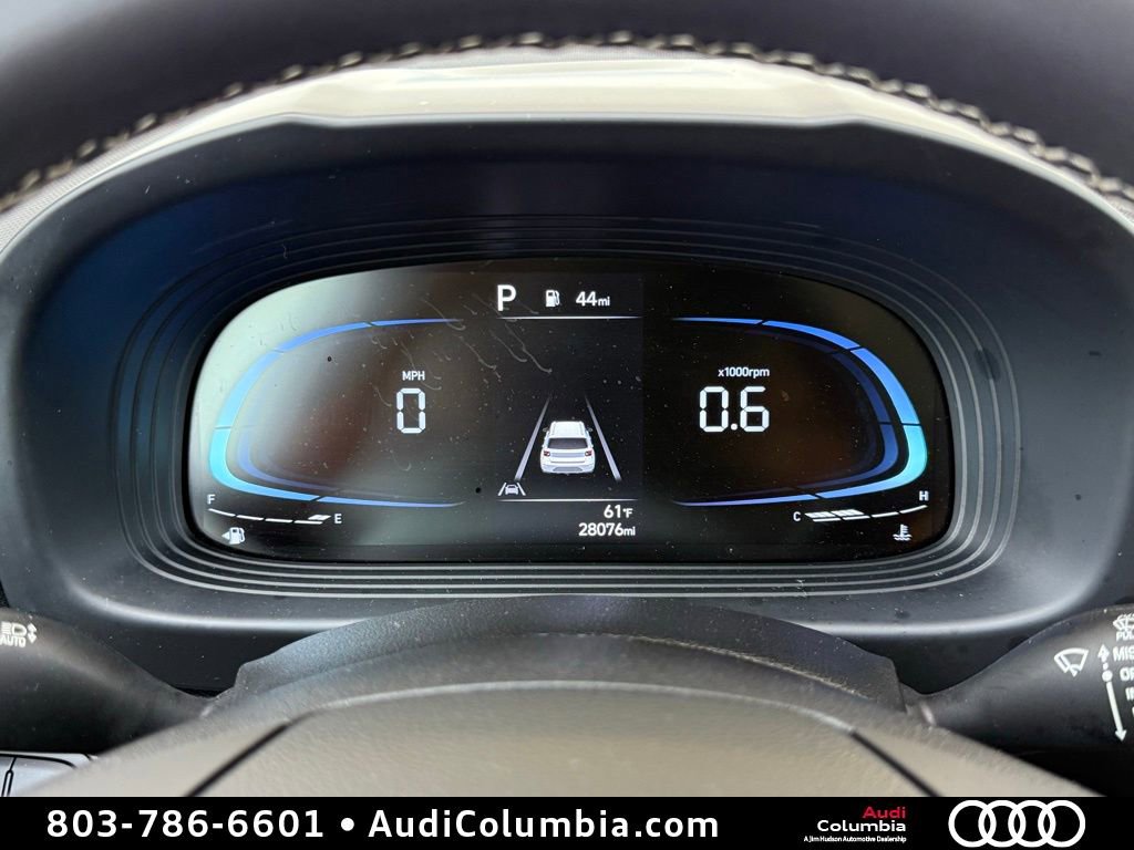 Used 2024 Hyundai Venue Limited image 25