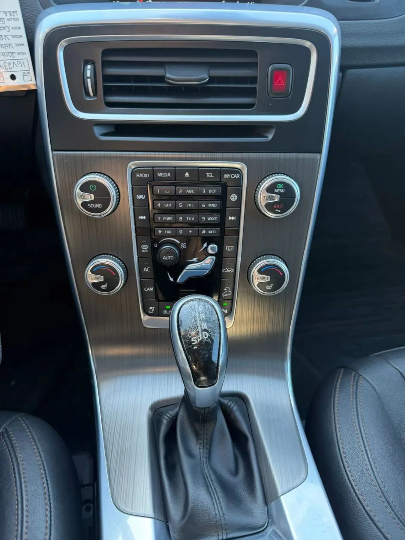 Used 2016 Volvo V60 T5 Cross Country w/ Protection Package image 23