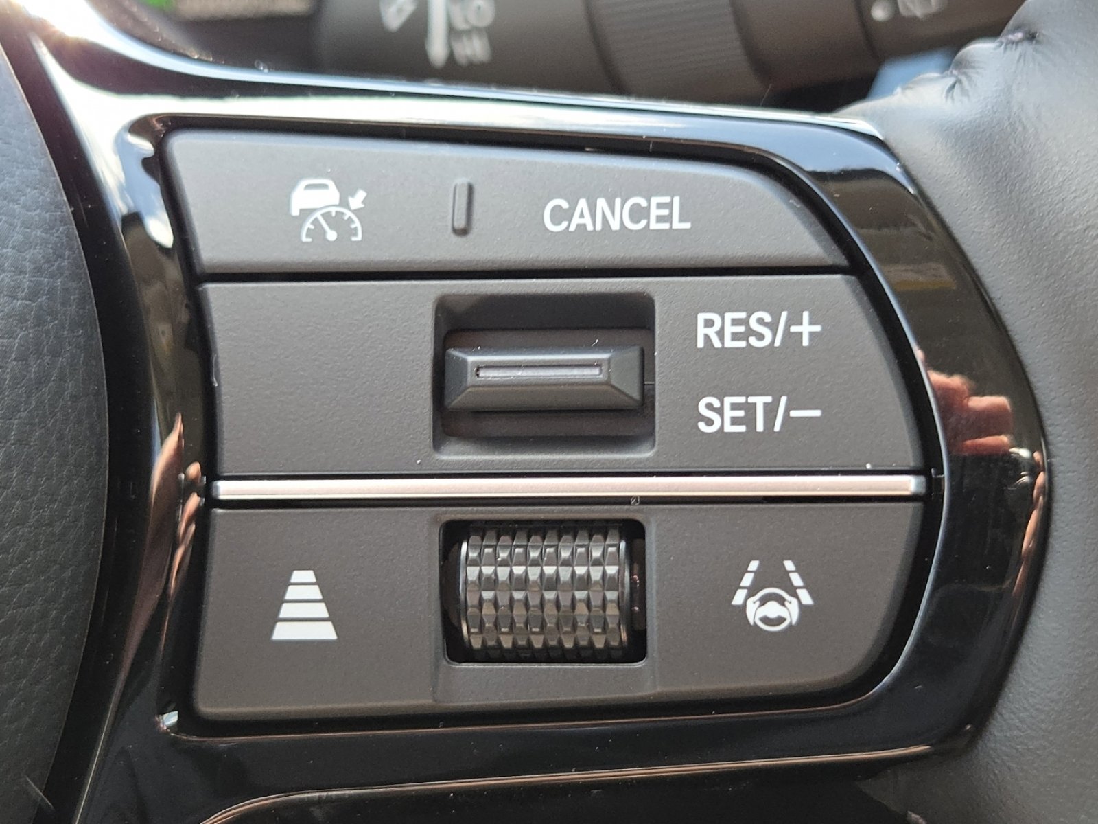 New 2026 Honda CR-V EX-L image 9