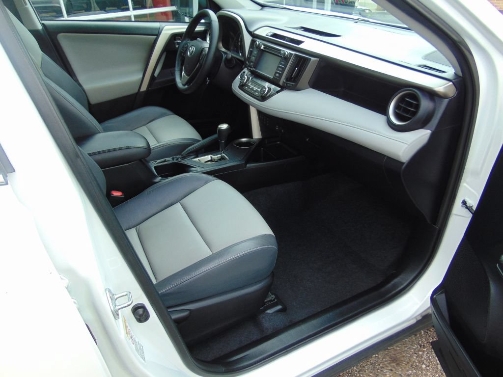 Used 2014 Toyota RAV4 Limited AWD/4WD image 5