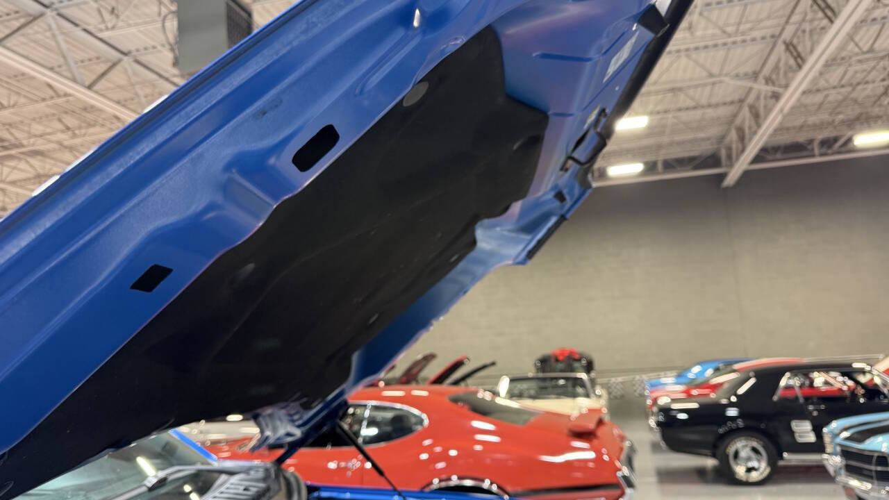 Used 2017 Ford F150 XLT w/ Equipment Group 302A Luxury image 62