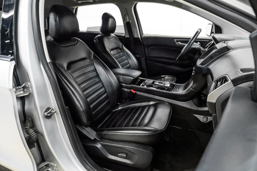 Used 2019 Ford Edge SEL w/ Equipment Group 201A FWD image 35