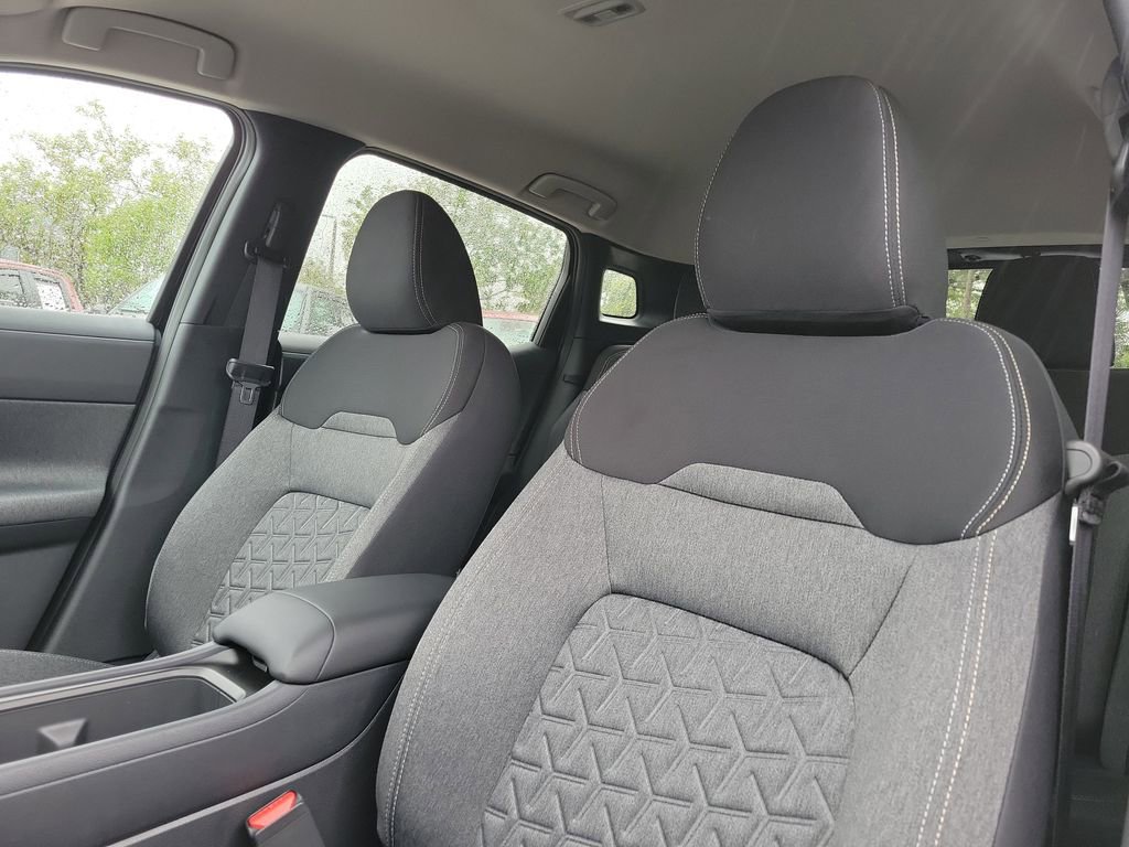 New 2026 Nissan Kicks SV w/ Charging Package FWD image 20