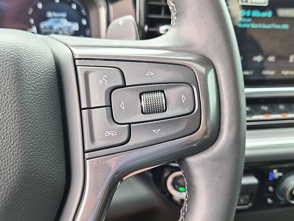Certified 2025 Chevrolet Silverado 1500 High Country AWD/4WD image 18