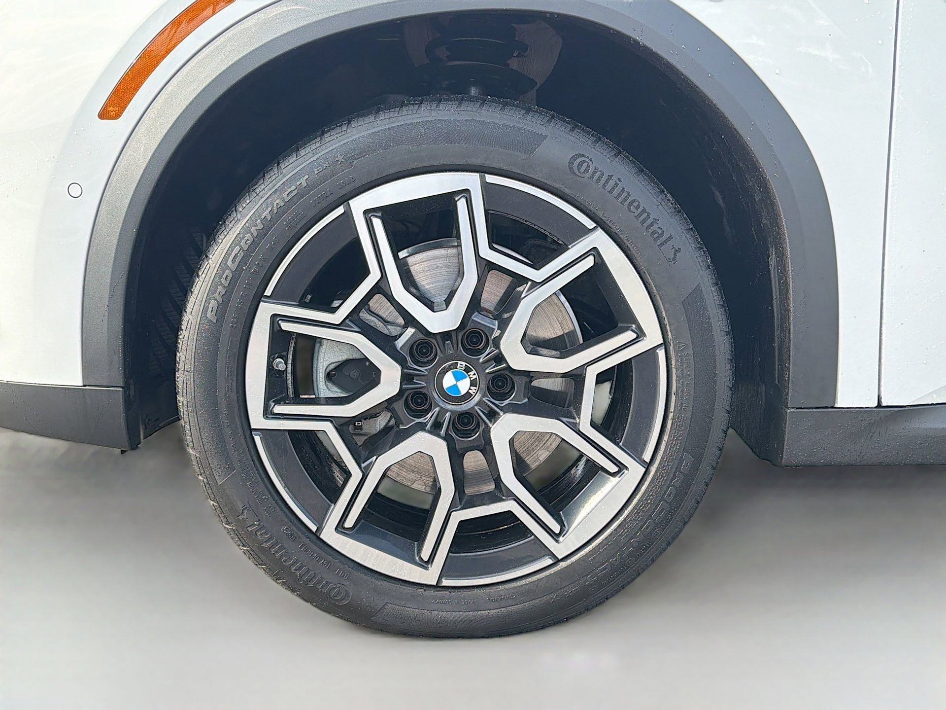 Certified 2025 BMW X2 xDrive28i w/ Convenience Package image 43