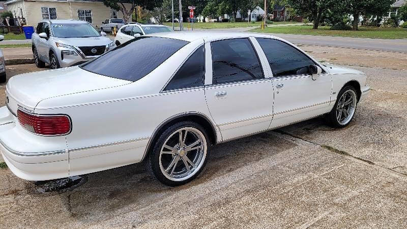 Used 1993 Chevrolet Caprice Classic LS image 5