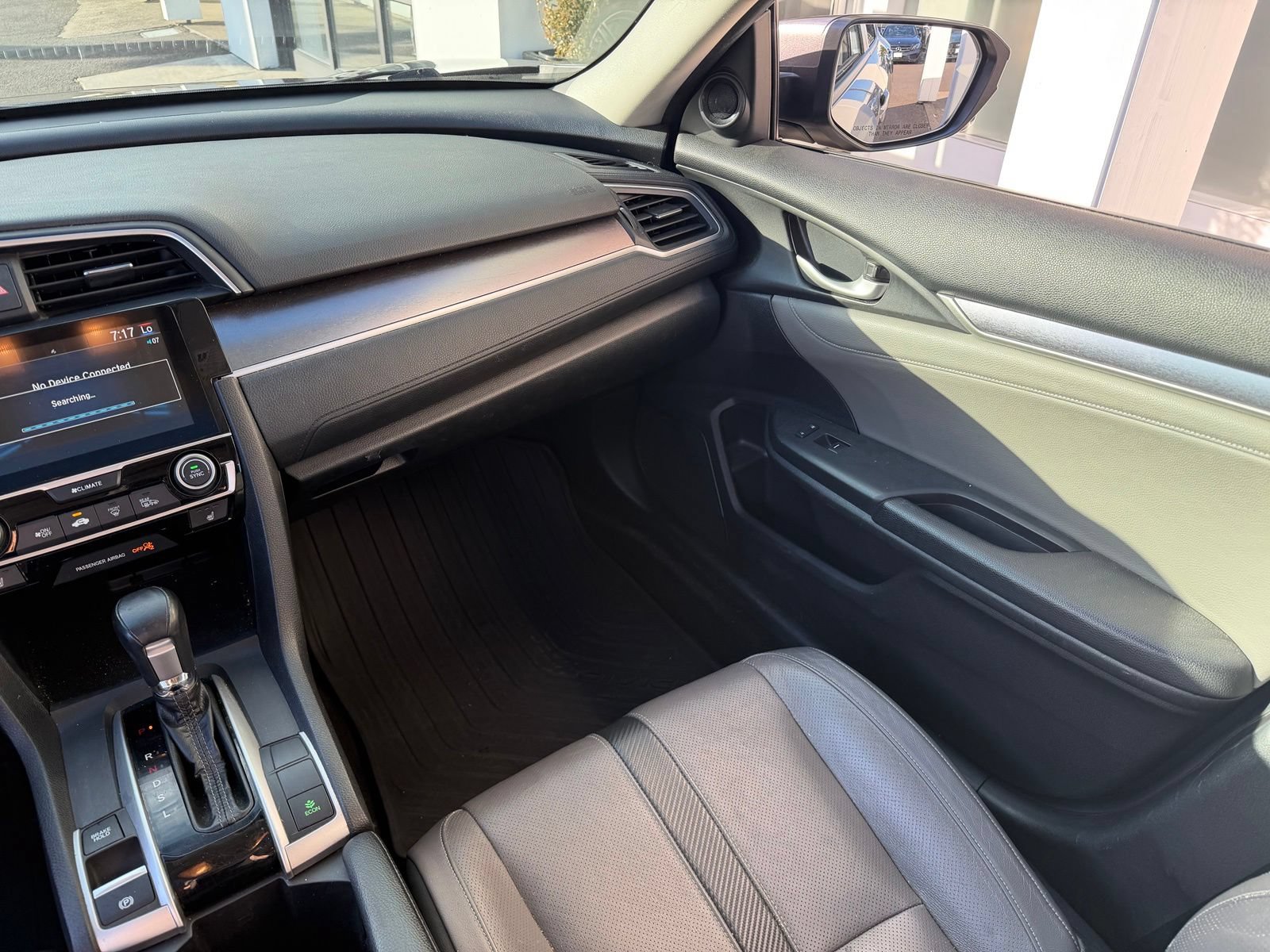 Used 2018 Honda Civic EX-L image 7