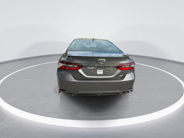 Used 2024 Toyota Camry SE w/ Cold Weather Package FWD image 7
