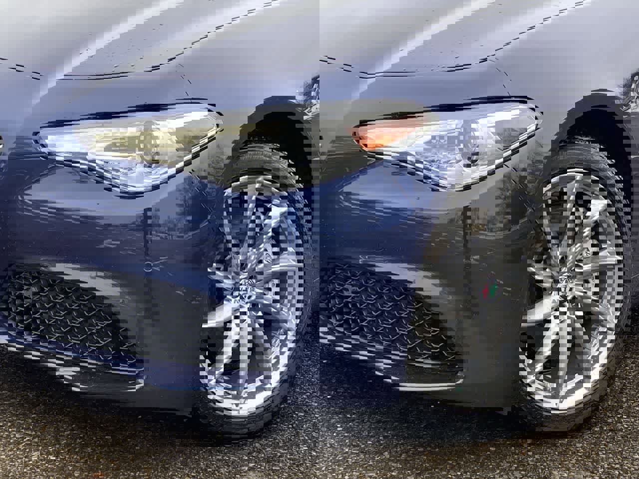 Used 2019 Alfa Romeo Giulia AWD image 37