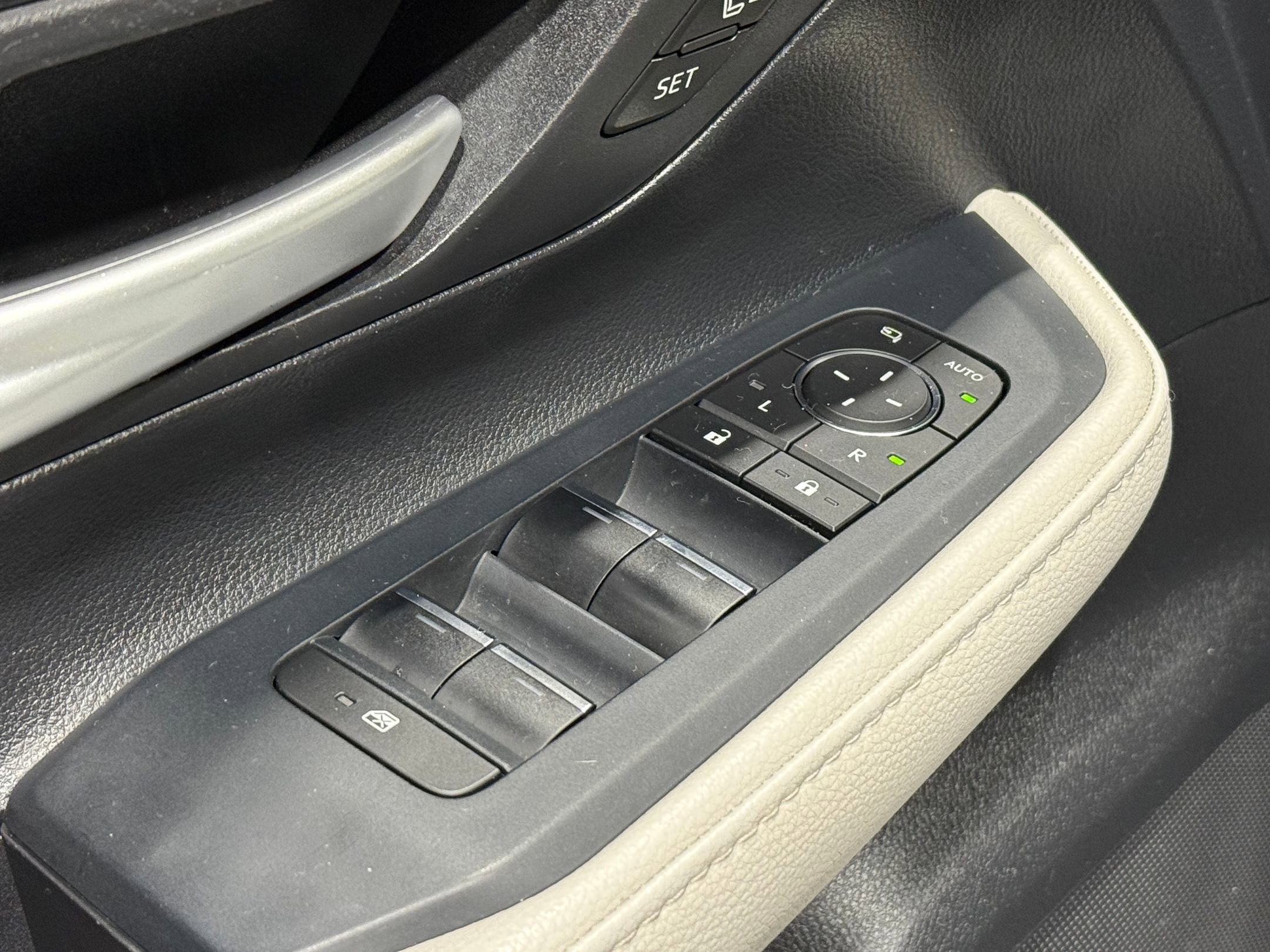 Used 2024 Toyota Grand Highlander AWD Hybrid image 24